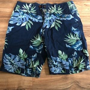 Men’s American eagle classic fit shorts. NWOT